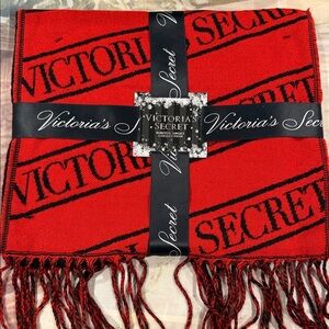 NWT Victoria's Secret Scarlet Logo Stripe Red and Black Scarf with Fringe